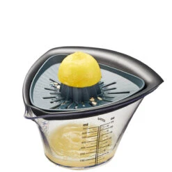 Gefu Fruti Granaatappelpers 700 Ml Kunststof -Beste Keukenproducten Winkel 14480 gefu granatapfelentkerner und entsafter fruti 05