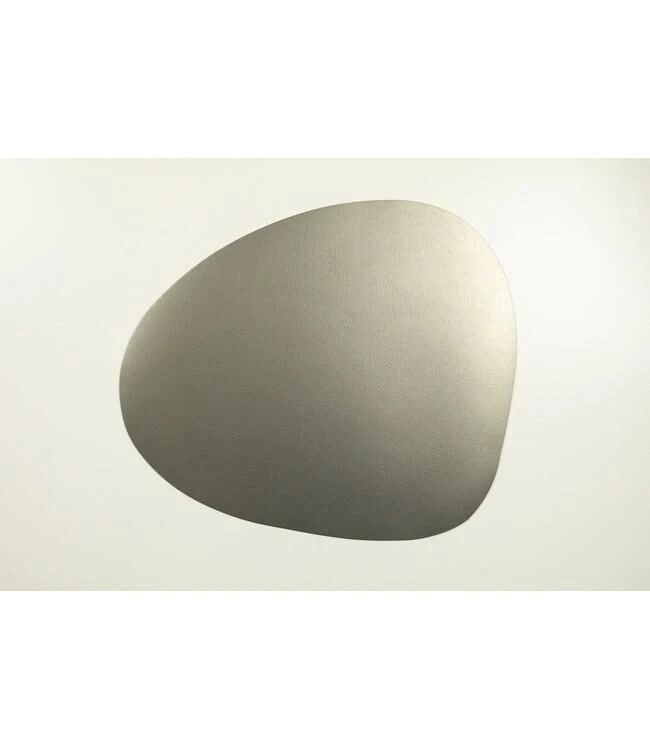 Finesse Skin Natur Pebble Placemat 40 X 46 Cm Leer Silver 1 Finesse Skin Natur Pebble Placemat 40 X 46 Cm Leer Silver