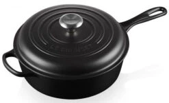 Le Creuset Signature Cassadou Braadpan ø 26 Cm Gietijzer Mat Zwart